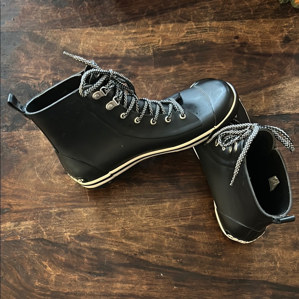 Black High-Top Rocket Dog Women's Boots